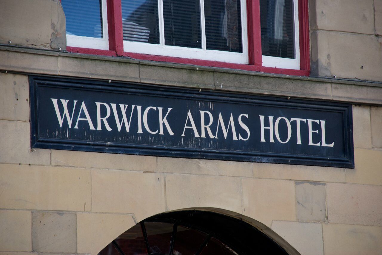 The Warwick Arms Hotel Extérieur photo